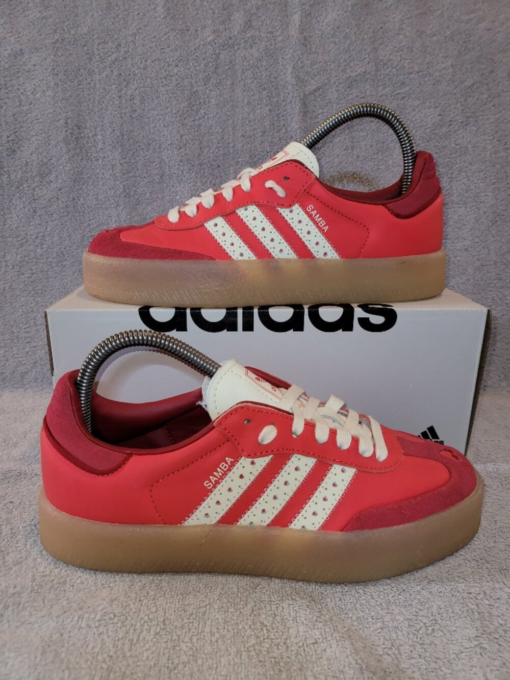 Adidas Sambae Samba Valentine's Day JH7287 Women’s Size 7 Red Low Hearts Shoes